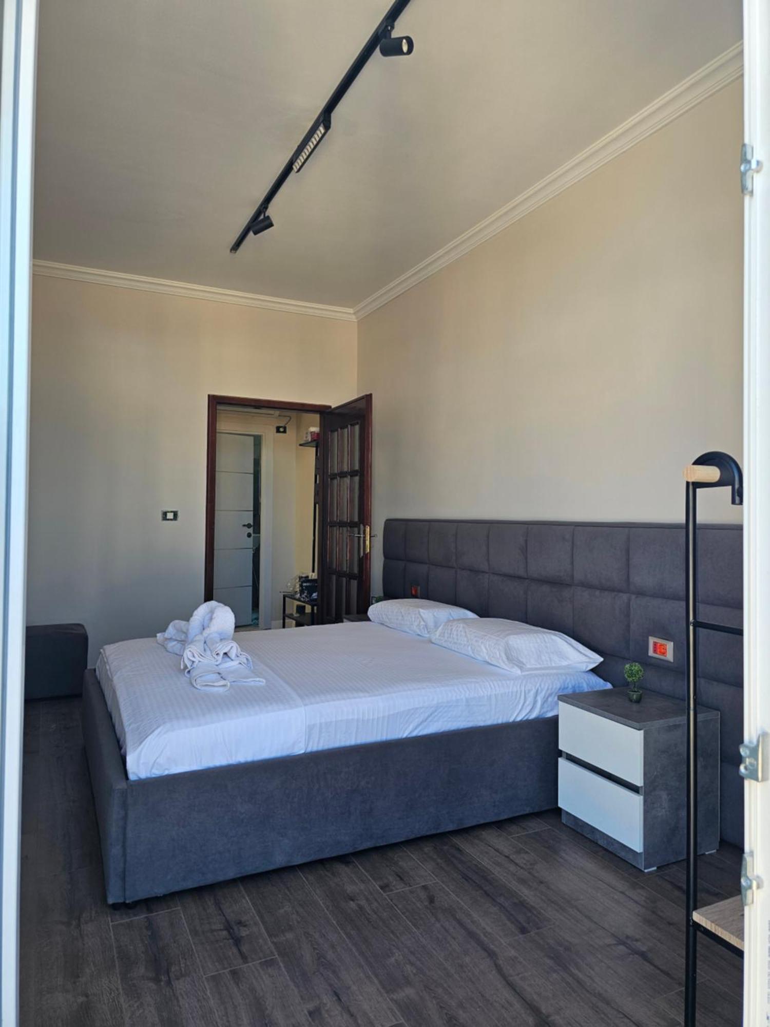 Sky Apartaments City Center Tirana Exterior foto